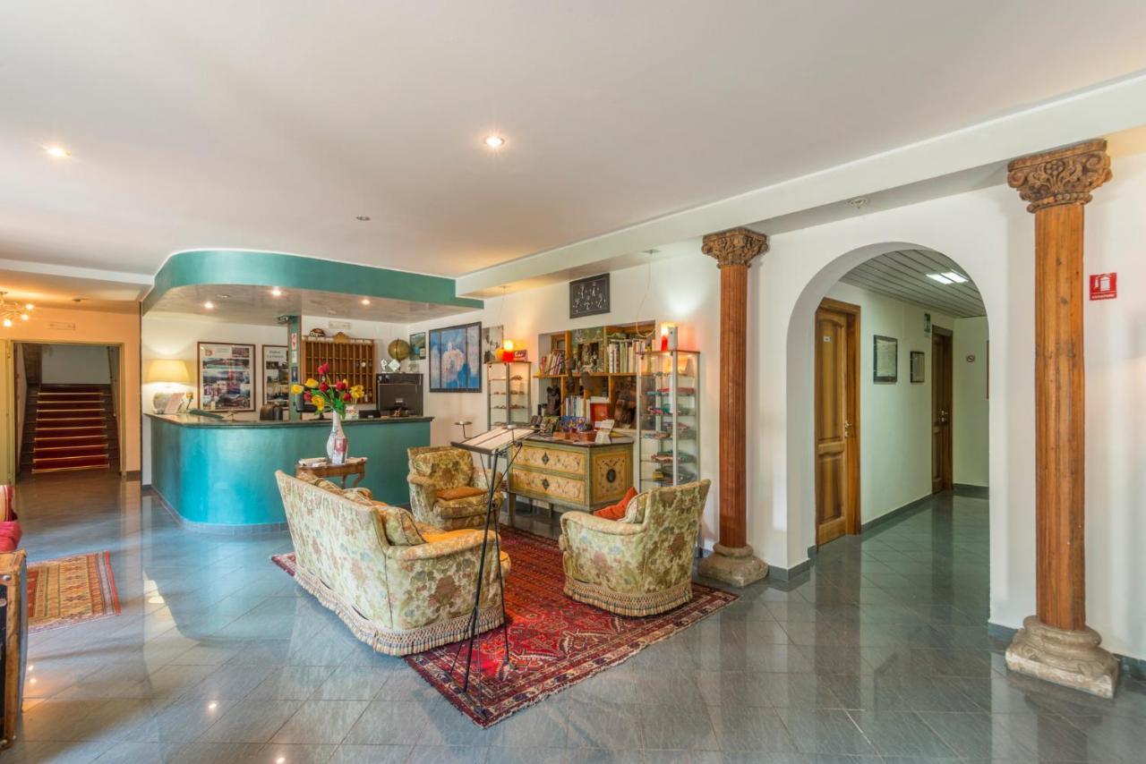 Hotel Le Rocce Magione Eksteriør bilde